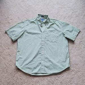 Men's Short Sleeved Button Down Dress Shirt